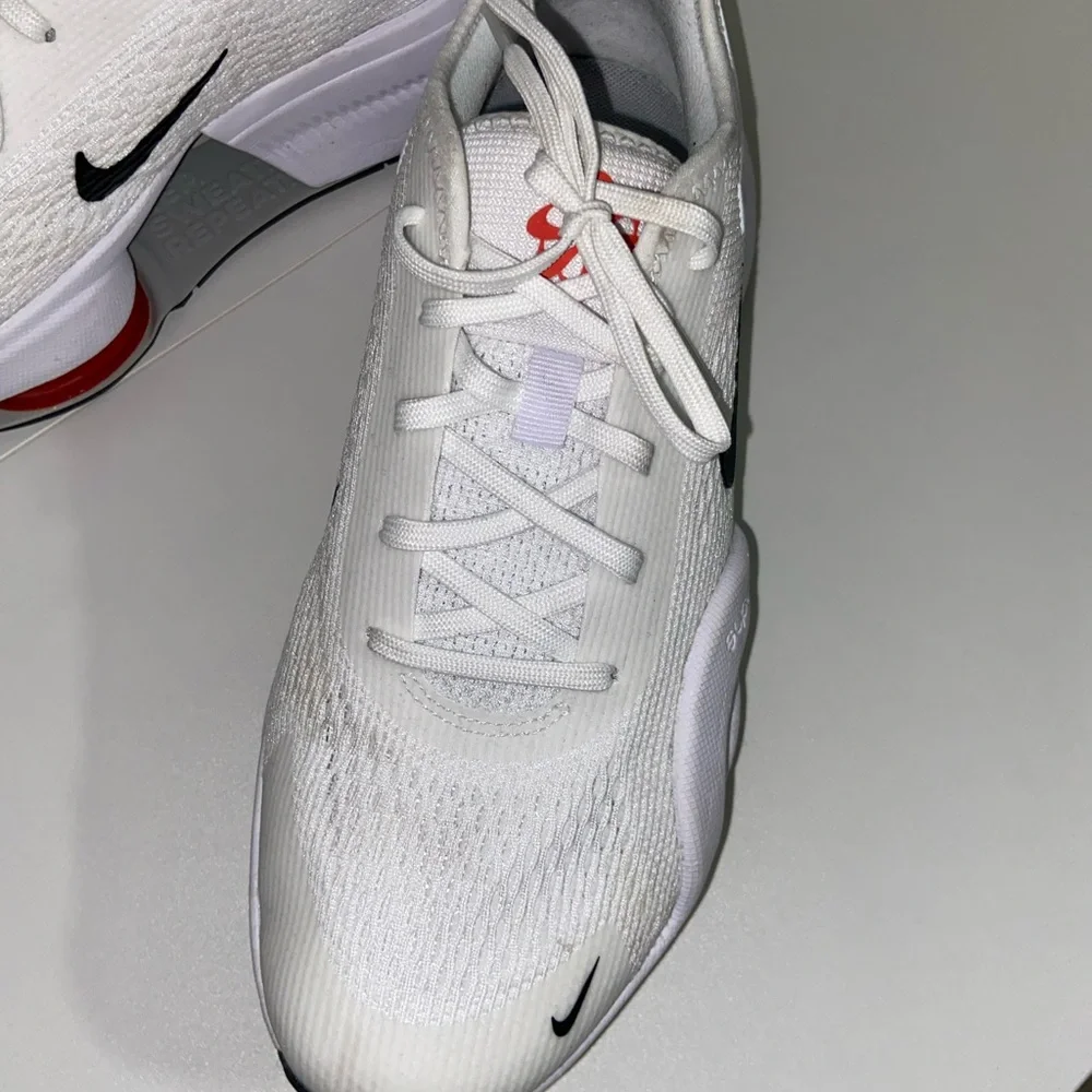 Nike Zoom SuperRep 4 Next Nature Women's Shoes - White and Black - Picture 3 of 4